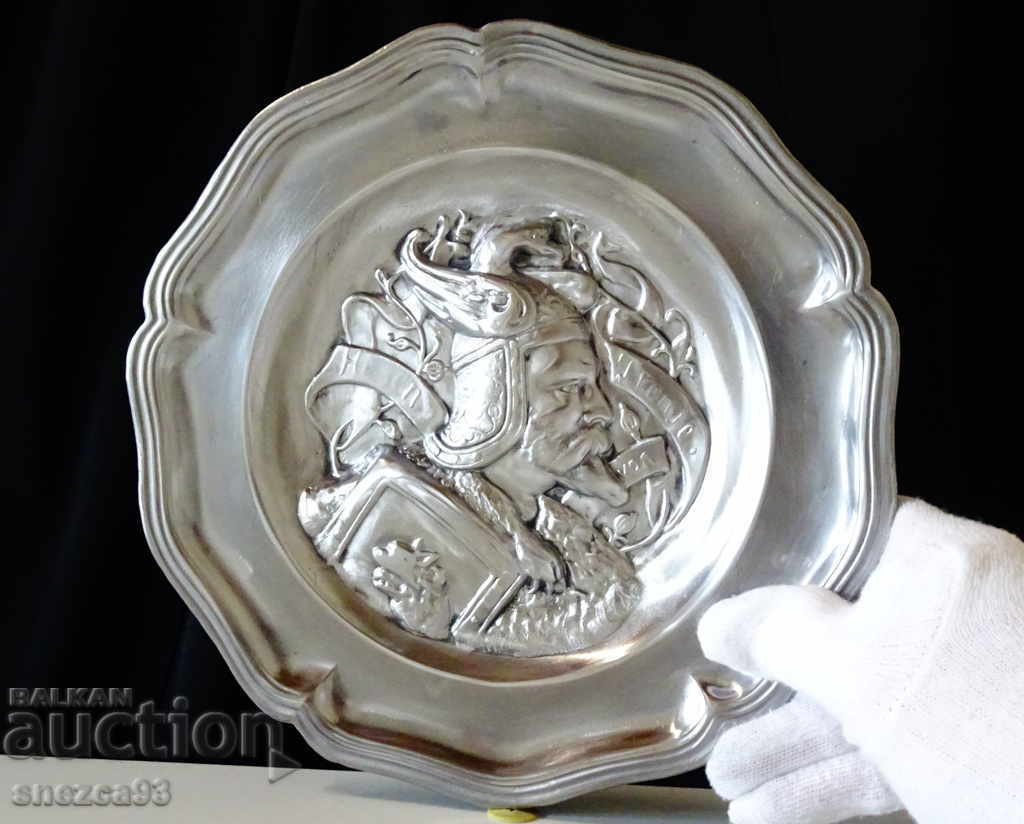 Hagen von Tronje, tin panel. - 6 Hagen von Tronje, tin panel. - 6