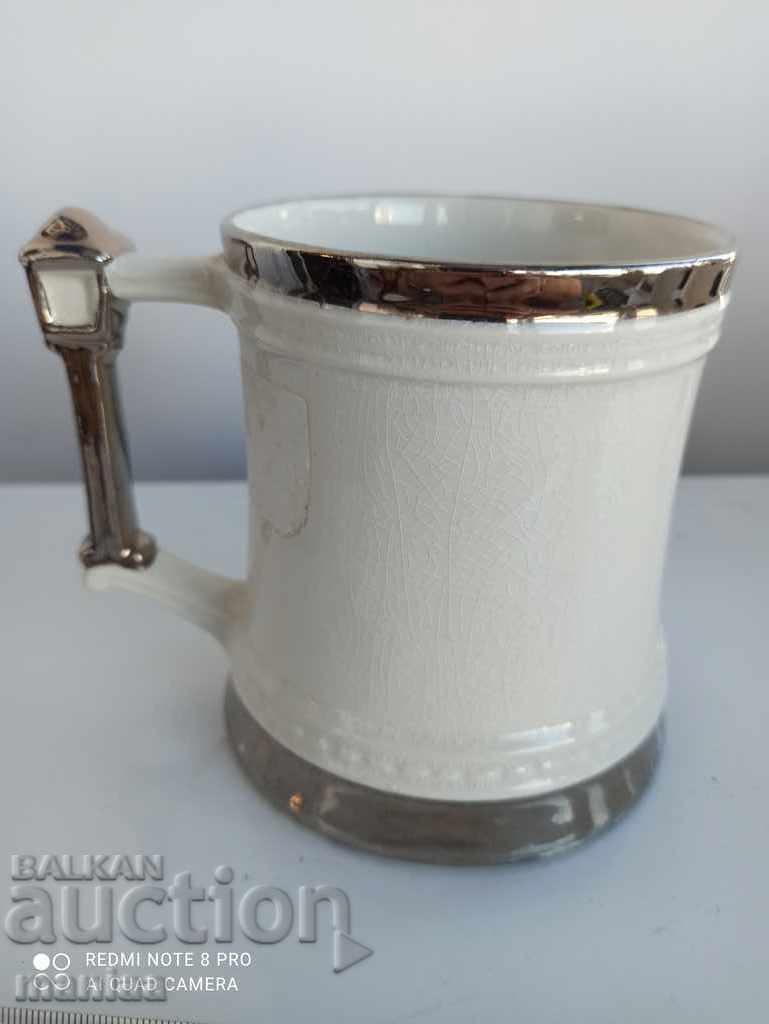 Delivery of Beautiful porcelain mug Delivery of Beautiful porcelain mug