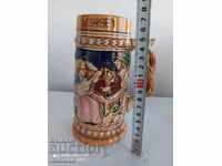 Cană din porțelan frumos