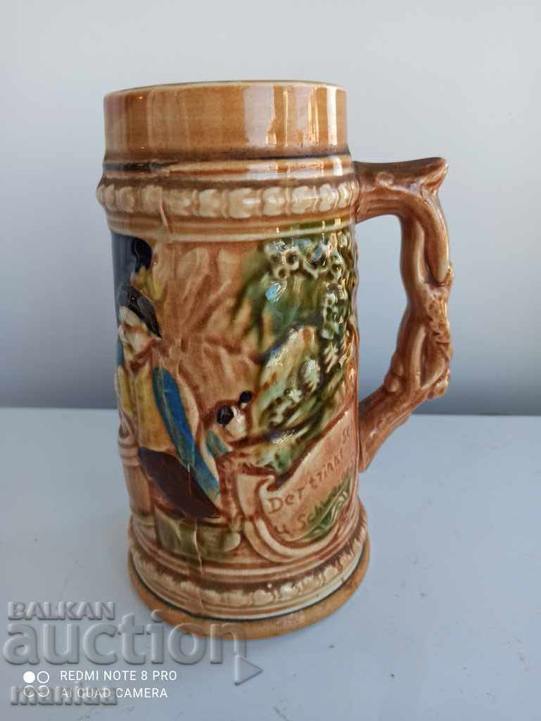 Delivery of Beautiful porcelain mug Delivery of Beautiful porcelain mug