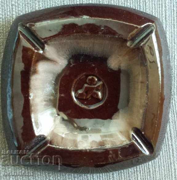 Auction  Ashtray ceramics