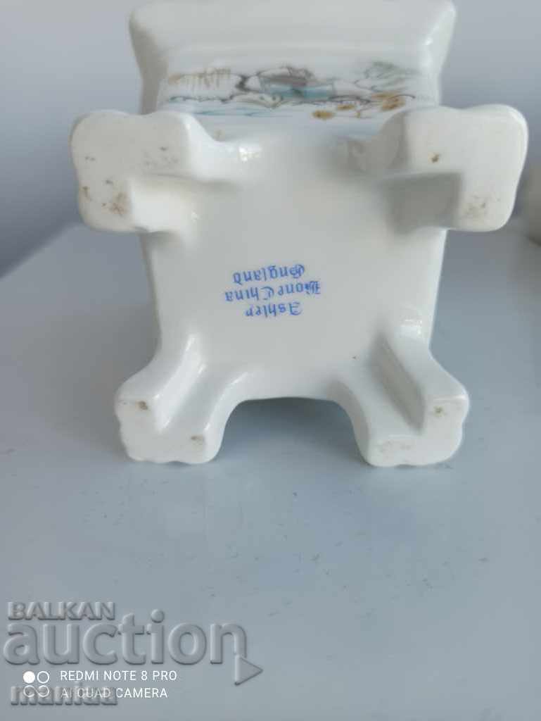 A beautiful porcelain vase with price 29.00 BGN | € 14.83 A beautiful porcelain vase with price 29.00 BGN | € 14.83