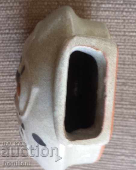 Доставка на Ваза керамична стенна