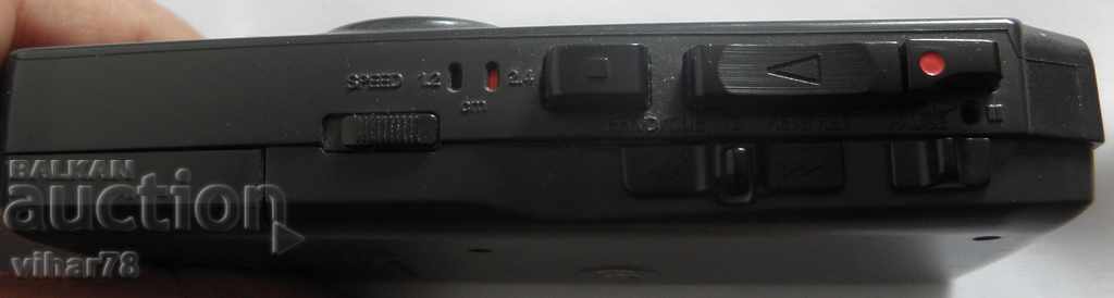 Delivery of SANYO dictaphone with cassette working Delivery of SANYO dictaphone with cassette working