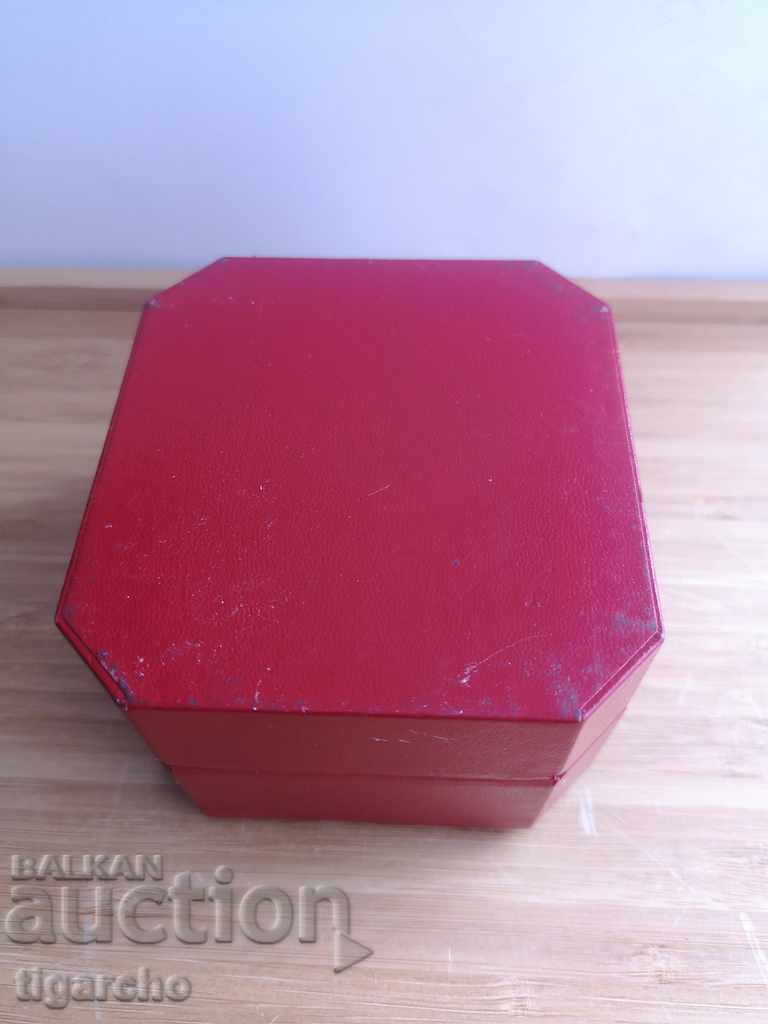 ALFEX watch case with price 20.00 BGN | € 10.23 ALFEX watch case with price 20.00 BGN | € 10.23