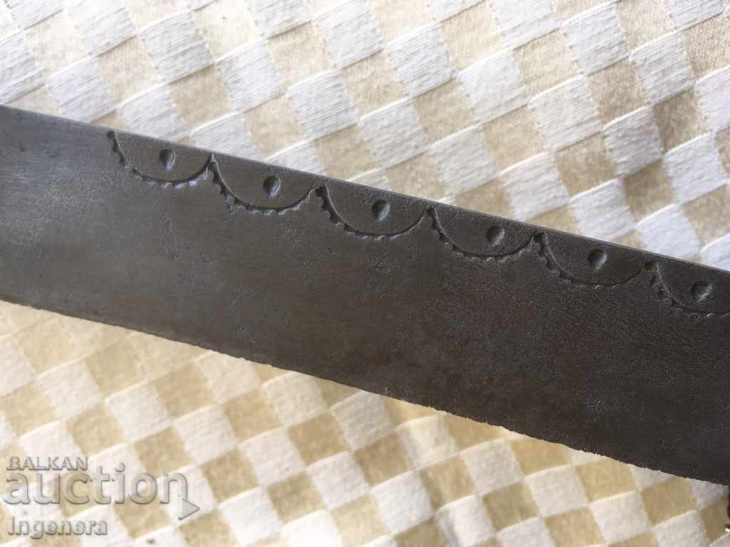 Licitație CUȚIT VECHI ORNAMENTE-29 CM Licitație CUȚIT VECHI ORNAMENTE-29 CM