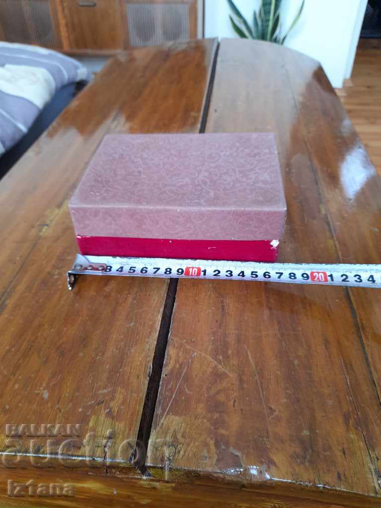 Auction  Old velvet box