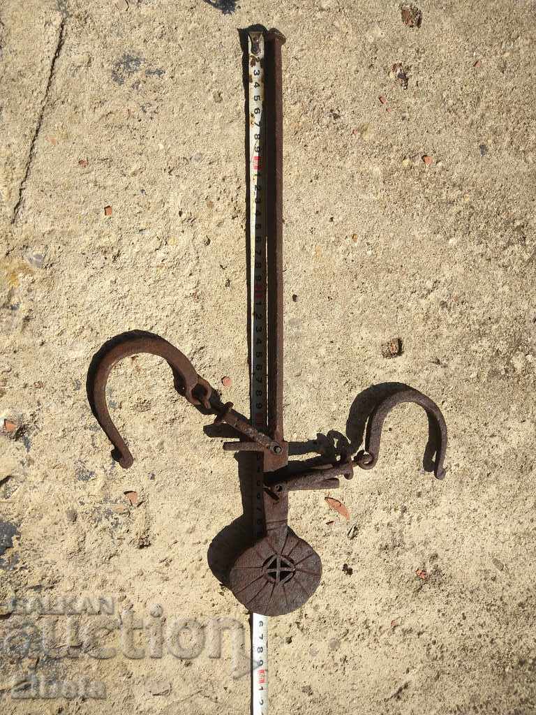 Old ottoman iron scales. with price 36.00 BGN | € 18.41 Old ottoman iron scales. with price 36.00 BGN | € 18.41