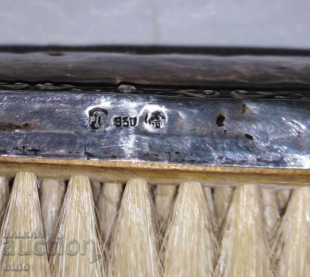 Delivery of VERY OLD ENGLISH SILVER "830" CLOTHES BRUSH Delivery of VERY OLD ENGLISH SILVER "830" CLOTHES BRUSH