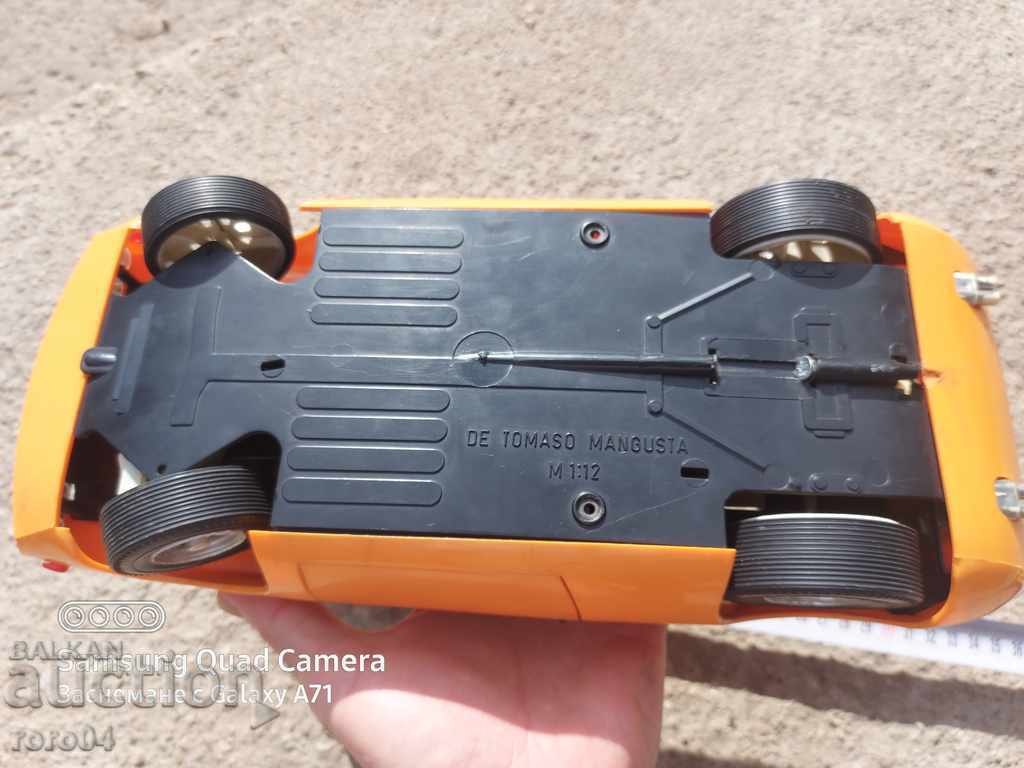 Delivery of DE TOMASO MANGUSTA M 1:12 Delivery of DE TOMASO MANGUSTA M 1:12