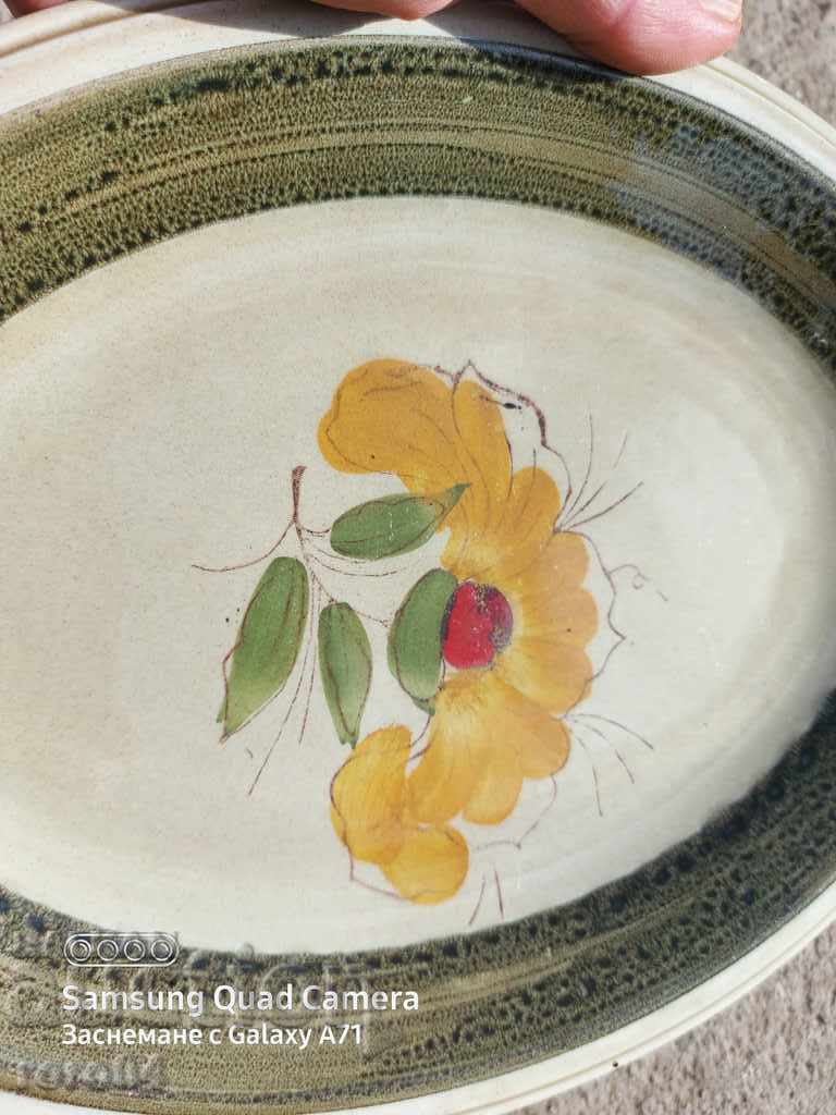 CERAMICS - PLATE - PLATEAU with price 17.99 BGN | € 9.20 CERAMICS - PLATE - PLATEAU with price 17.99 BGN | € 9.20