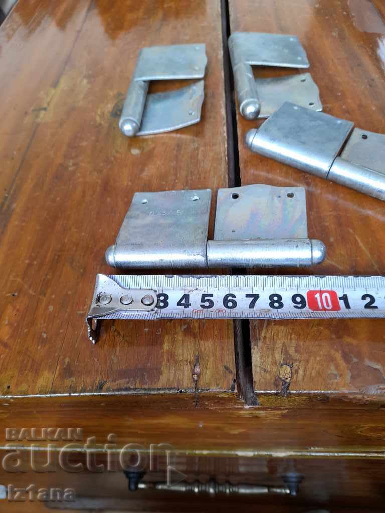 Old hinges with price 20.00 BGN | € 10.23 Old hinges with price 20.00 BGN | € 10.23