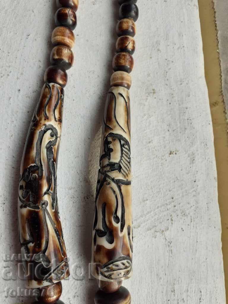 Δημοπρασία Μεγάλο παλιό κολιέ από πραγματικό κέρατο