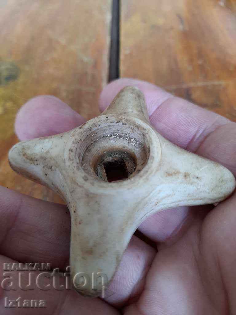 Delivery of Old crane knob