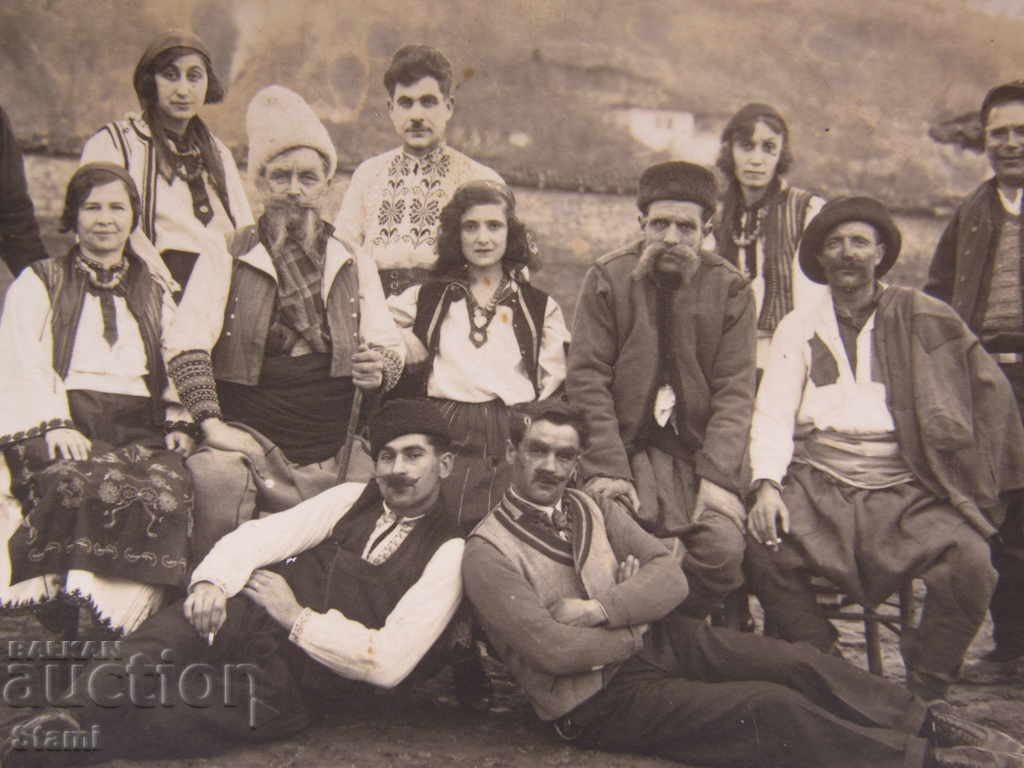 Participants in the play "Boryana" - a photo from the 1930s with price 8.00 BGN | € 4.09