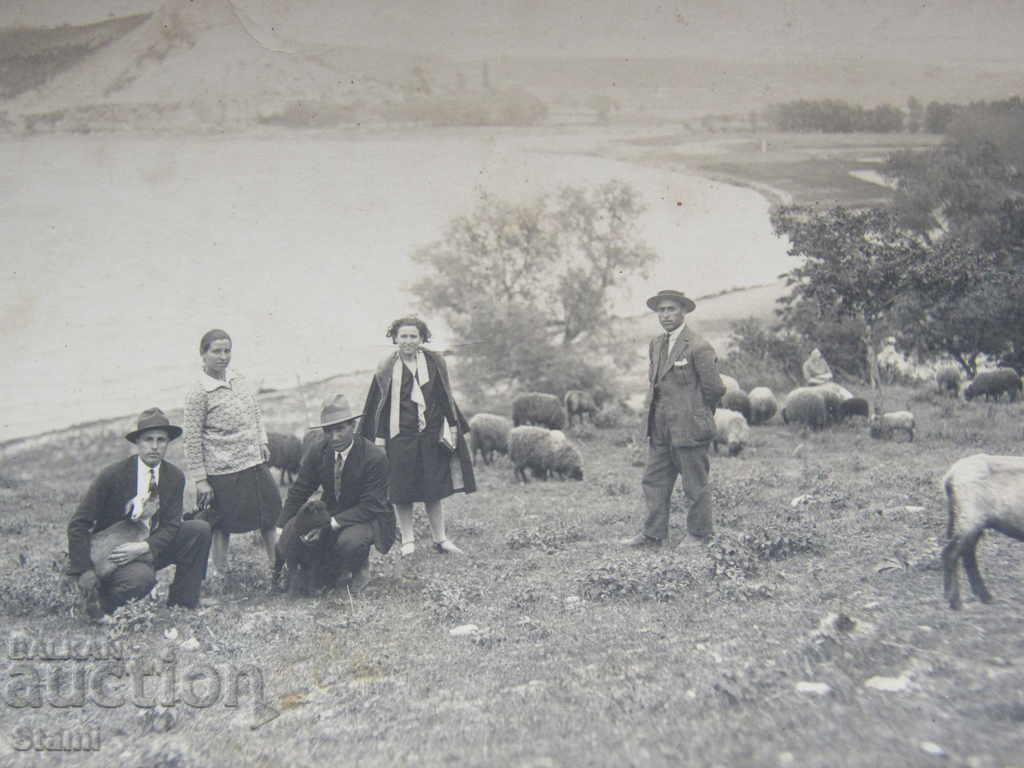 Postcard from the 1930s with price 10.00 BGN | € 5.11 Postcard from the 1930s with price 10.00 BGN | € 5.11