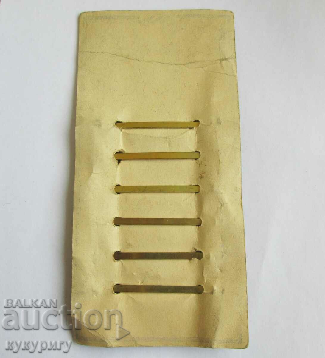 Παλιό διαφημιστικό περίπτερο με κλιπ γραβάτας 1930 - 6 Παλιό διαφημιστικό περίπτερο με κλιπ γραβάτας 1930 - 6