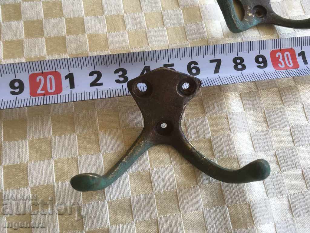 HANGER HANGER ANTIQUE BRASS-2 BR-LARGE with price 7.00 BGN | € 3.58