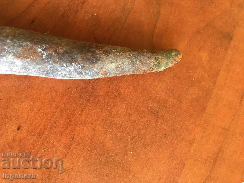 Auction WEDGE METAL OLD WROUGHT IRON Auction WEDGE METAL OLD WROUGHT IRON