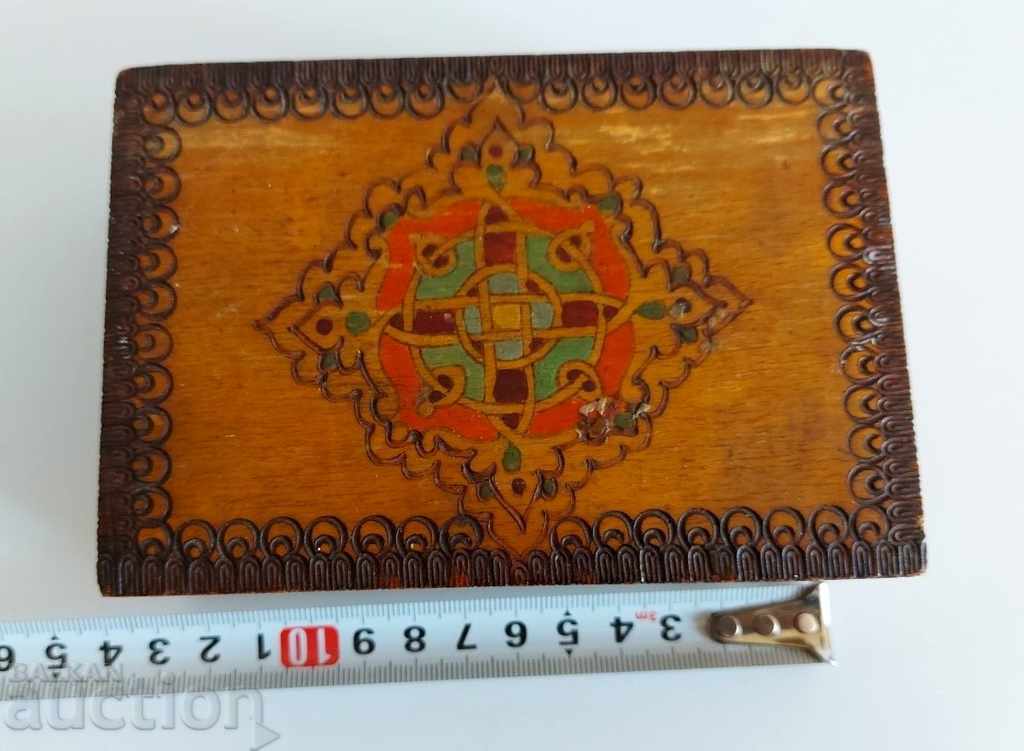 STAR WOOD PYROGRAPHIC BOX - 6 STAR WOOD PYROGRAPHIC BOX - 6