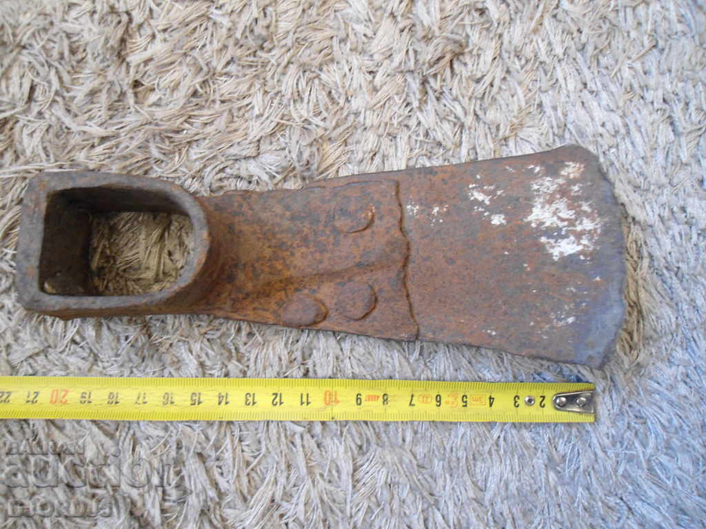 Auction Old tool Auction Old tool