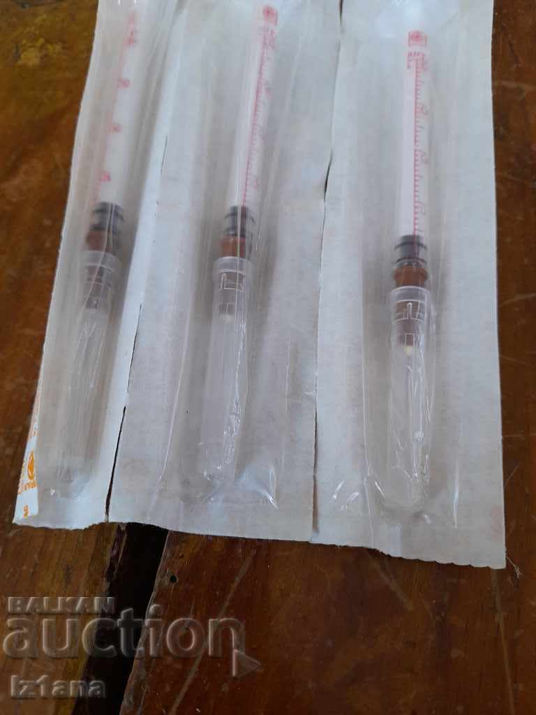 Auction Old syringe Auction Old syringe