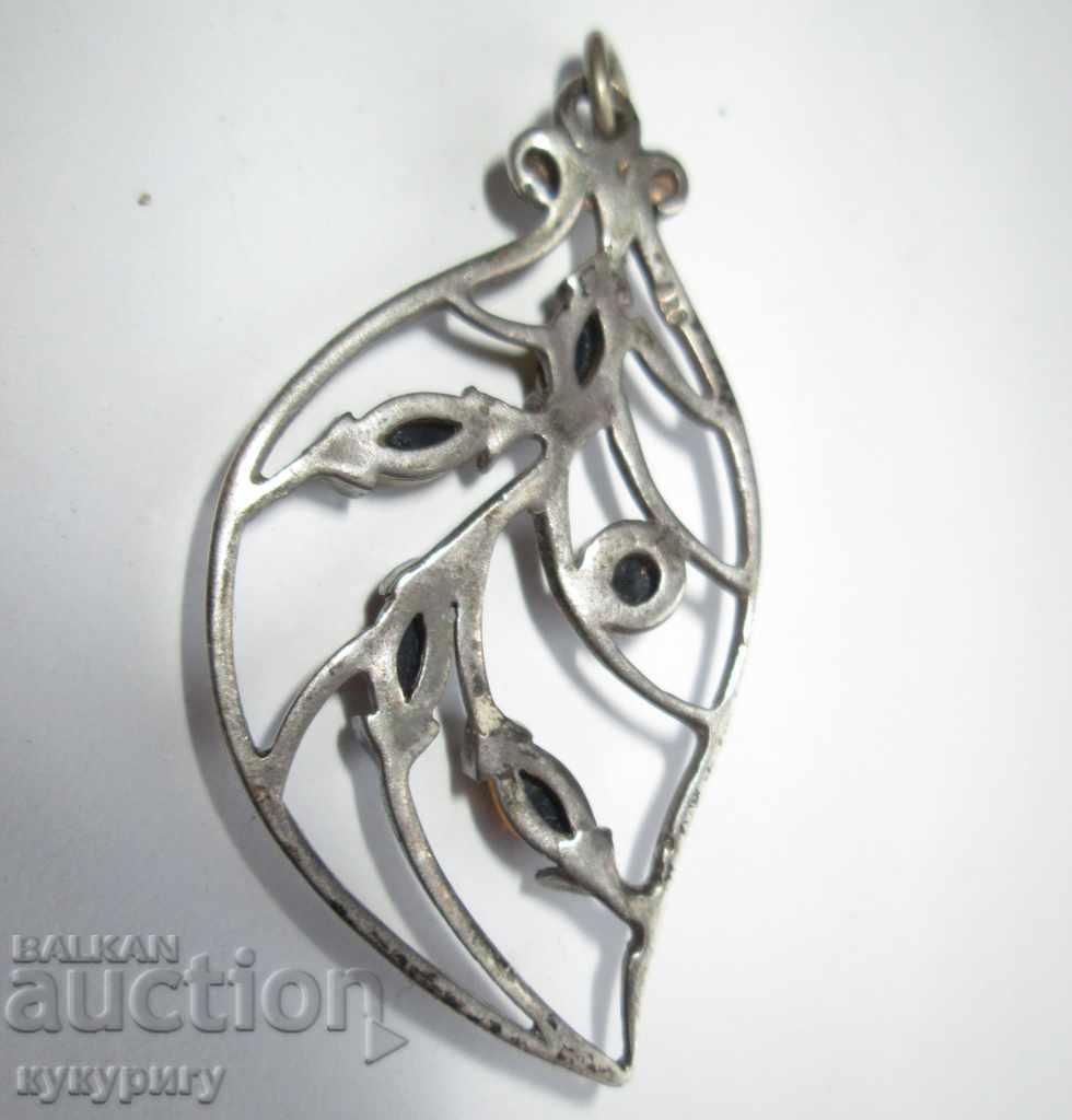 Pandantiv de argint pentru femei vechi, pandantiv, chihlimbar verde - 7 Pandantiv de argint pentru femei vechi, pandantiv, chihlimbar verde - 7