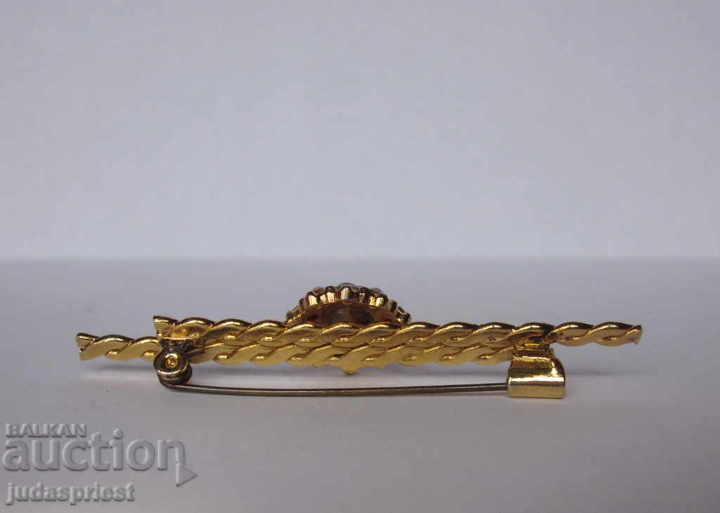 Auction  antique gilded brooch jewelry perfect unused