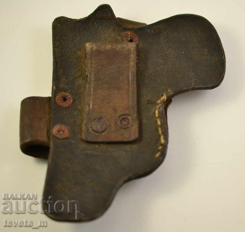 Licitație toc din piele pentru un pistol Licitație toc din piele pentru un pistol