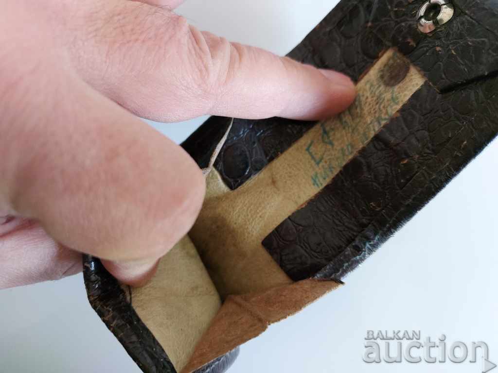 OLD LEATHER WALLET PORTFOLIO COINS - 6 OLD LEATHER WALLET PORTFOLIO COINS - 6