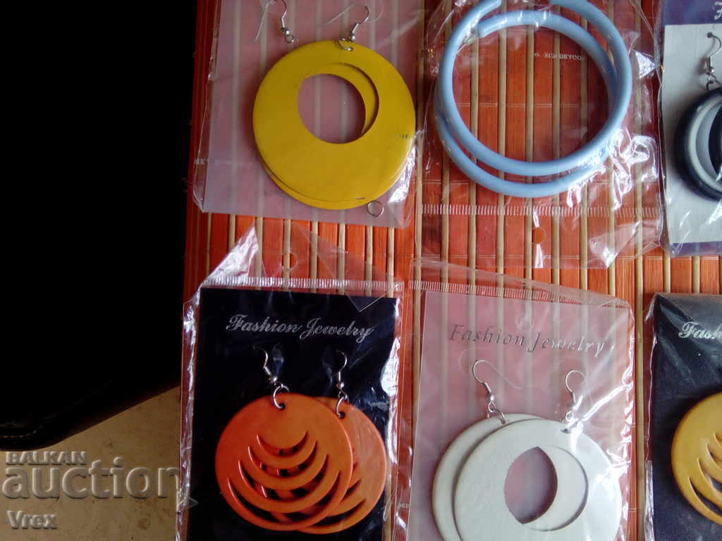 Earrings, jewelry, costume jewelry - sale - 5 Earrings, jewelry, costume jewelry - sale - 5