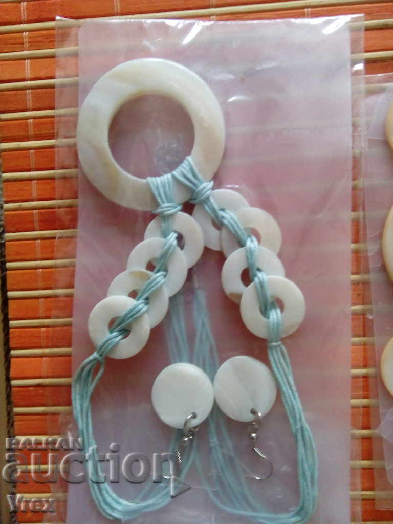 Jewelry set, jewelry - sale with price 4.90 BGN | € 2.51 Jewelry set, jewelry - sale with price 4.90 BGN | € 2.51