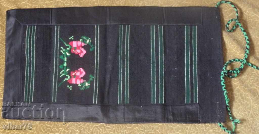 Cheesecloth apron with price 59.99 BGN | € 30.67 Cheesecloth apron with price 59.99 BGN | € 30.67