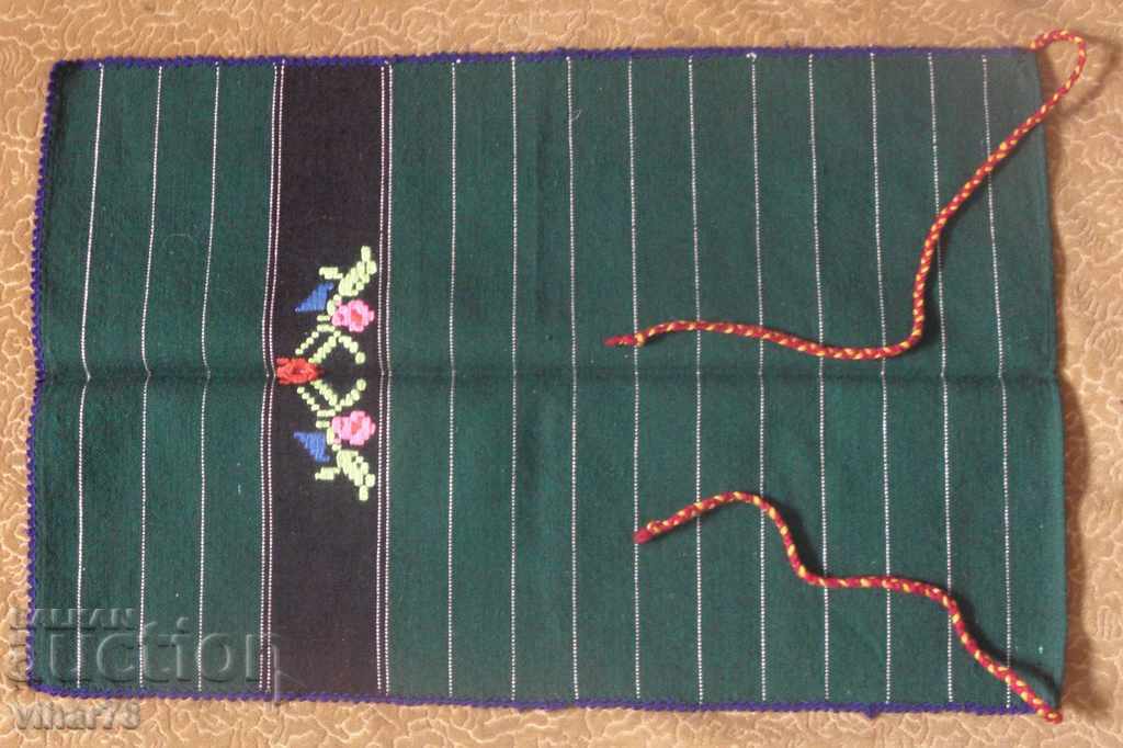 Cheesecloth apron with price 59.99 BGN | € 30.67 Cheesecloth apron with price 59.99 BGN | € 30.67