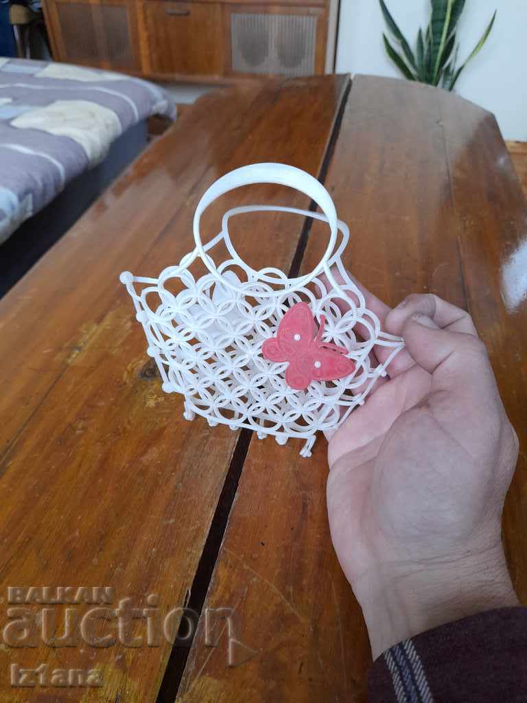 Delivery of Old toy children's bag