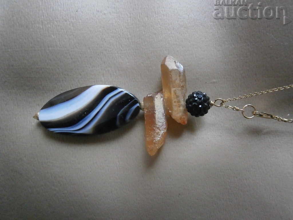 Παράδοση ρετρό vintage αλυσίδα με φυσικές πέτρες Παράδοση ρετρό vintage αλυσίδα με φυσικές πέτρες