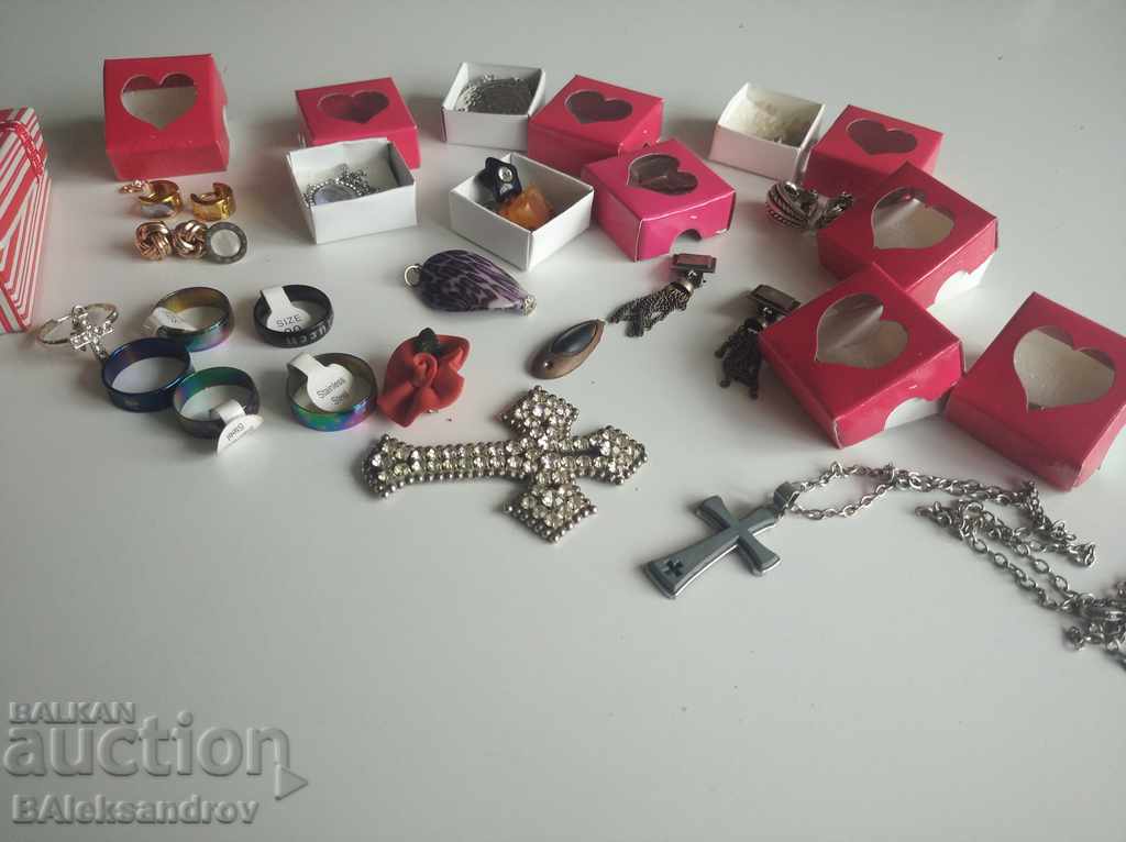 Παράδοση Παρακαλώ πολλά κοσμήματα Παράδοση Παρακαλώ πολλά κοσμήματα