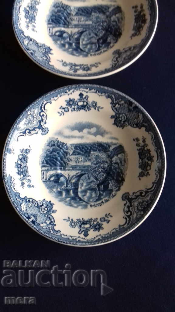 English porcelain plates 2 pcs with price 42.00 BGN | € 21.47