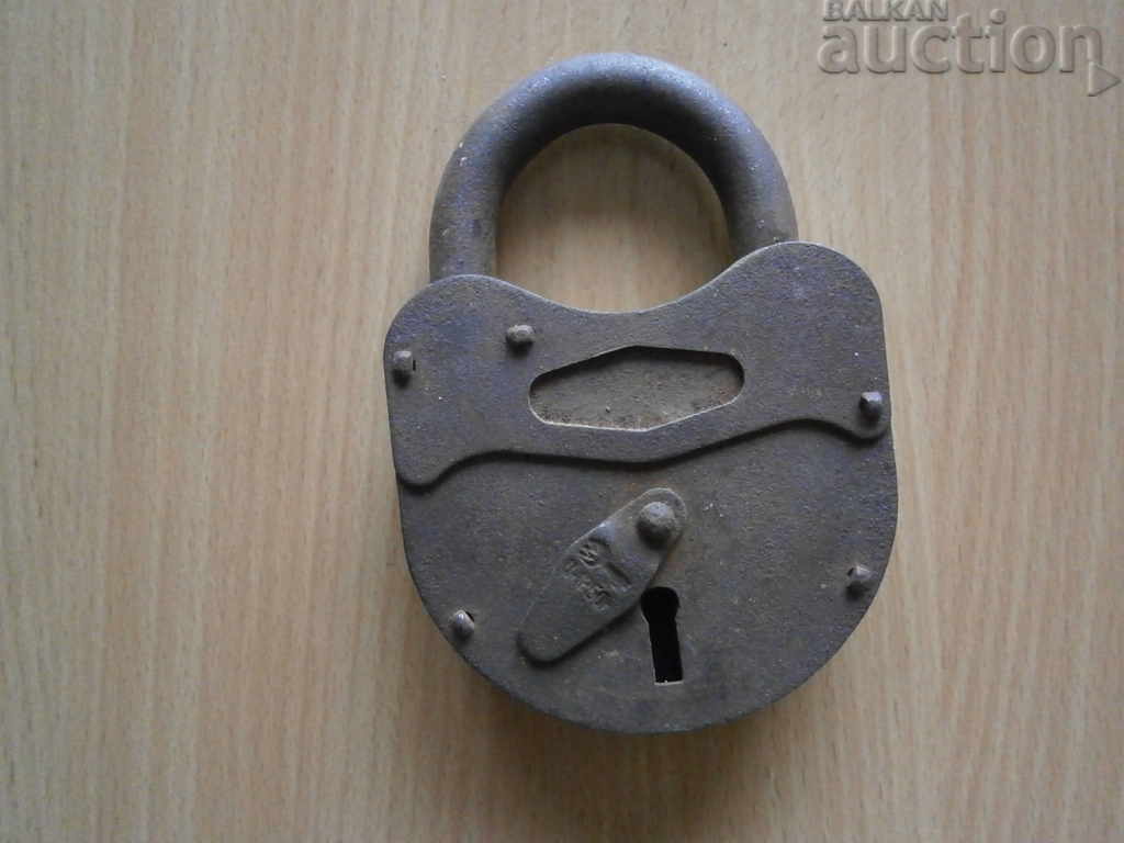 old padlock with price 21.00 BGN | € 10.74