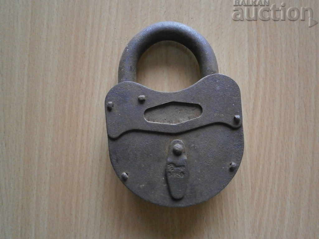 Auction  old padlock