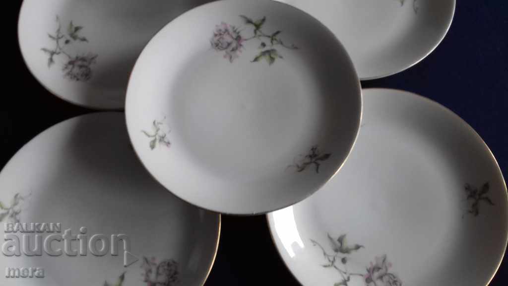 Porcelain dessert plates -8 pcs with price 55.00 BGN | € 28.12 Porcelain dessert plates -8 pcs with price 55.00 BGN | € 28.12