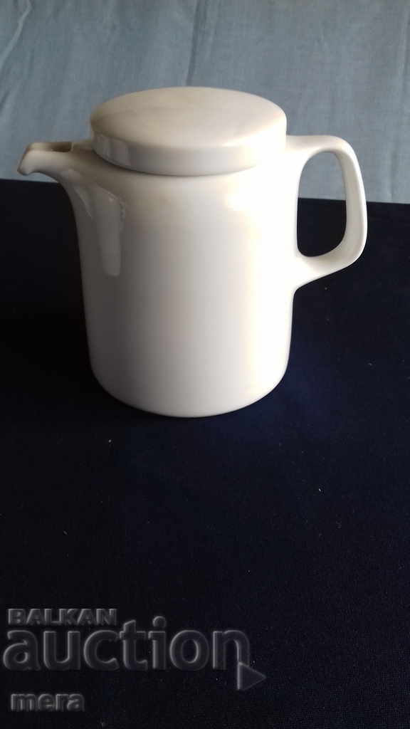 Military -reich porcelain kana with price 98.00 BGN | € 50.11 Military -reich porcelain kana with price 98.00 BGN | € 50.11