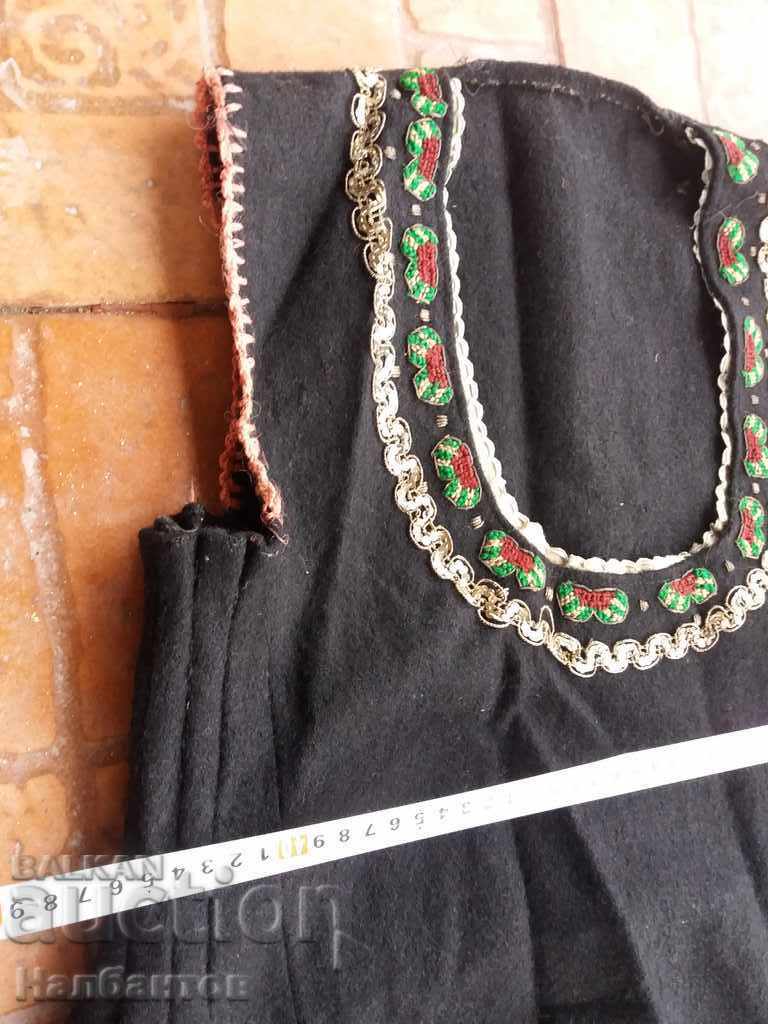 OLD SUKMAN WEAR with price 150.00 BGN | € 76.69 OLD SUKMAN WEAR with price 150.00 BGN | € 76.69