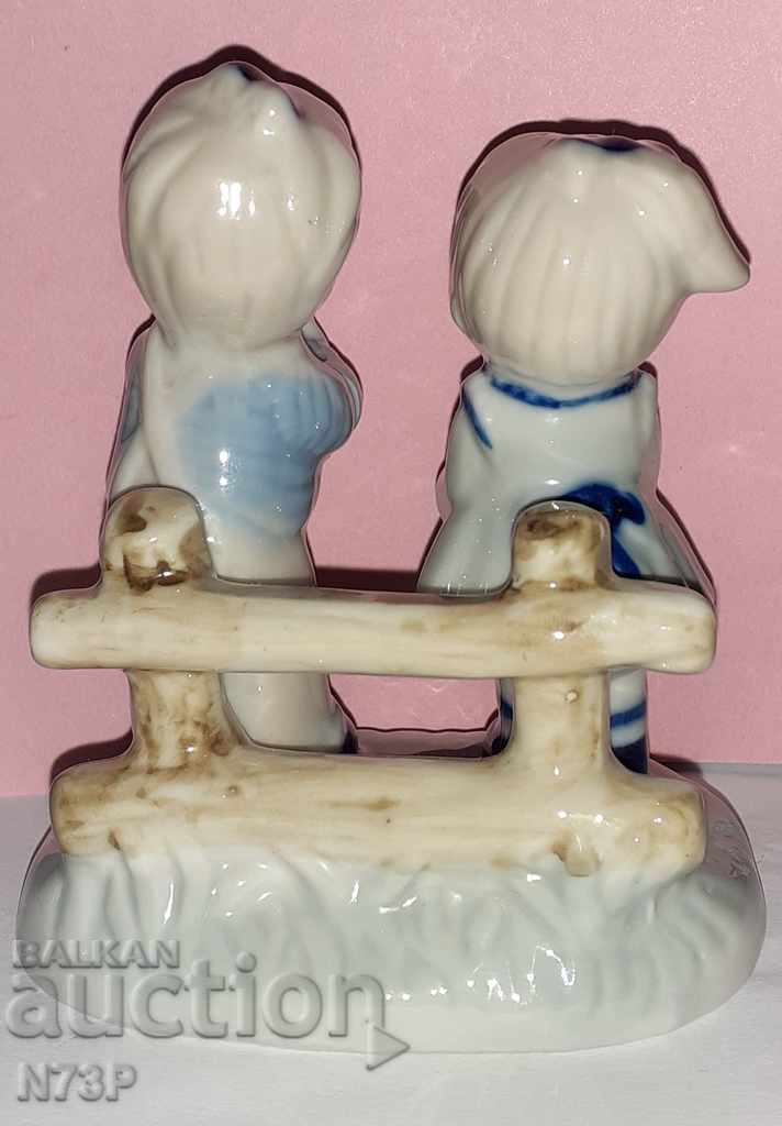 Licitație FIGURA PORCELANA VECHI. STATUT. Licitație FIGURA PORCELANA VECHI. STATUT.