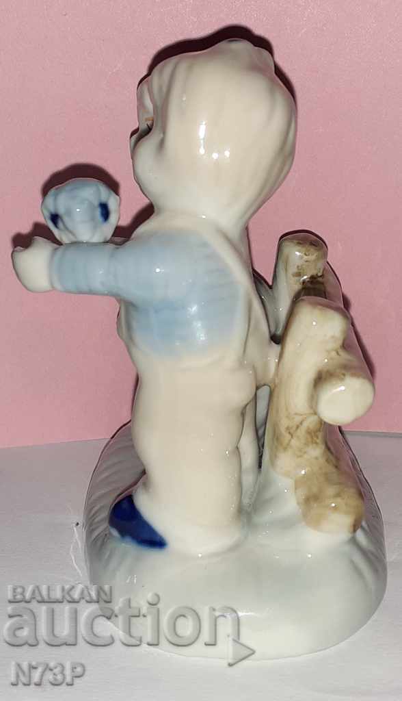 Livrarea FIGURA PORCELANA VECHI. STATUT. Livrarea FIGURA PORCELANA VECHI. STATUT.