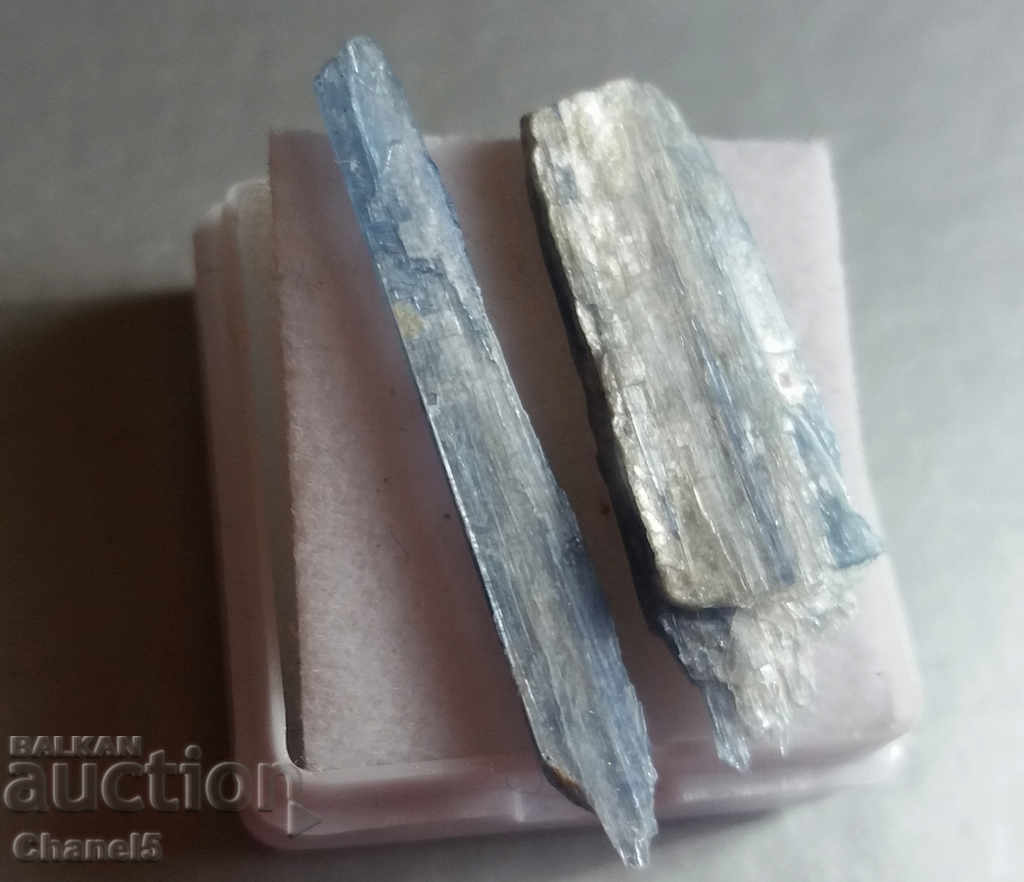 Delivery of NATURAL RAW KIANITE - 8.70 carats (448) Delivery of NATURAL RAW KIANITE - 8.70 carats (448)