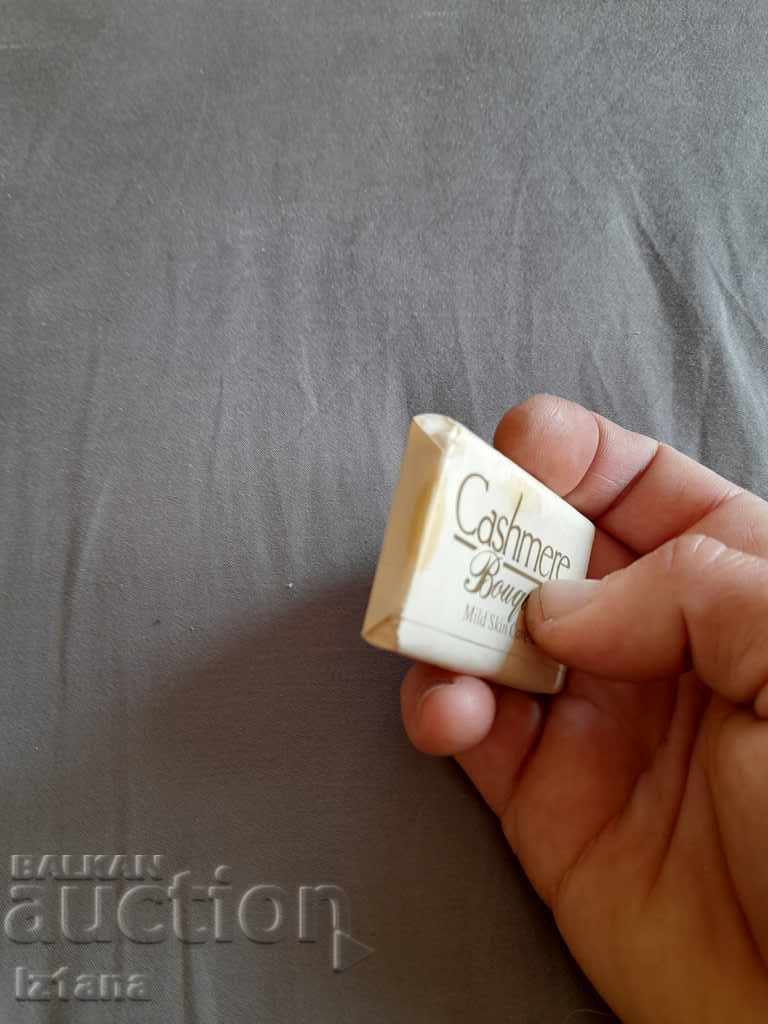 Auction  Hotel soap Cashmere