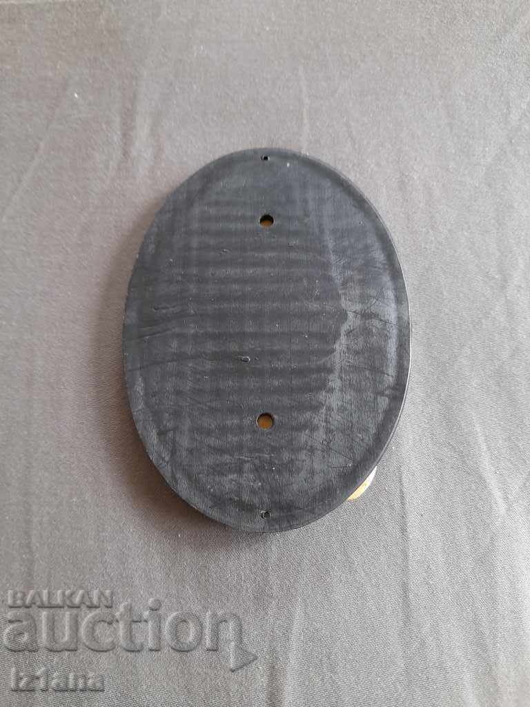 Auction An old plate, a toilet plate Auction An old plate, a toilet plate