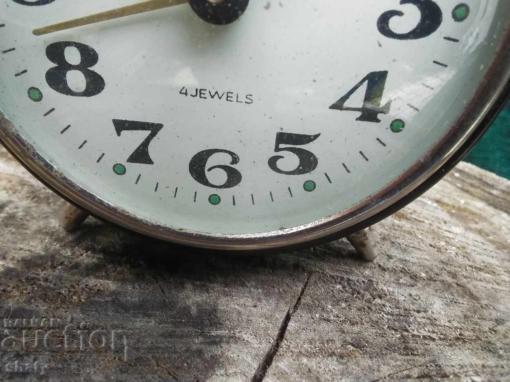 Old clock. Alarm clock. - 5