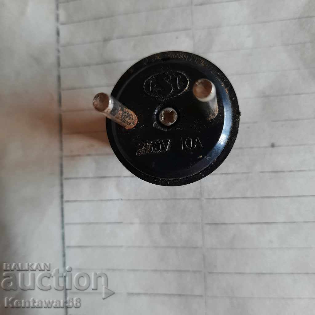 Βύσμα βακελίτη - καινούργιο με τιμή 2.00 BGN | € 1.02 Βύσμα βακελίτη - καινούργιο με τιμή 2.00 BGN | € 1.02